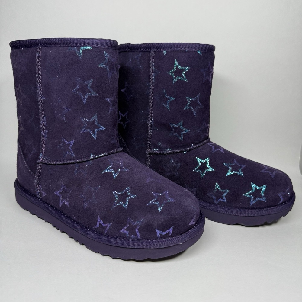 NEW UGG Kids Youth Size‎ 6 Purple Nightshade Classic II Iridescent Stars Boots